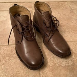 Frye Phillip Chukka boots